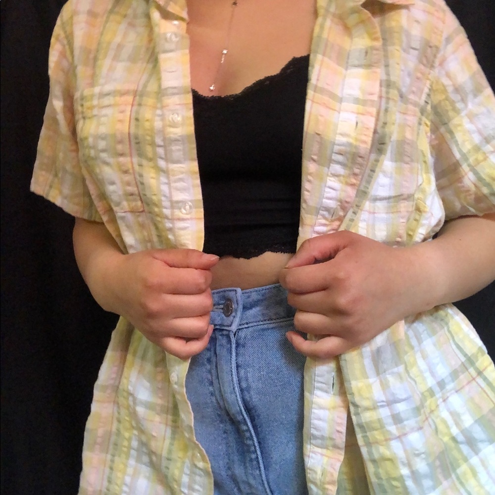 Button down. - Picture 4 of 4